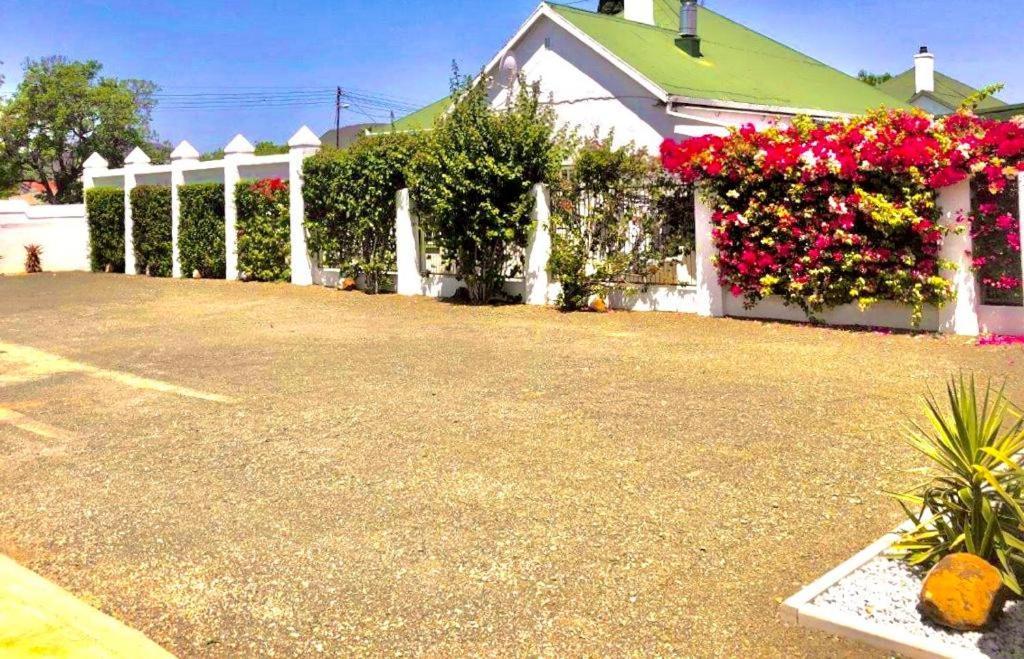 De Graaff Manor Hotel Luaran gambar